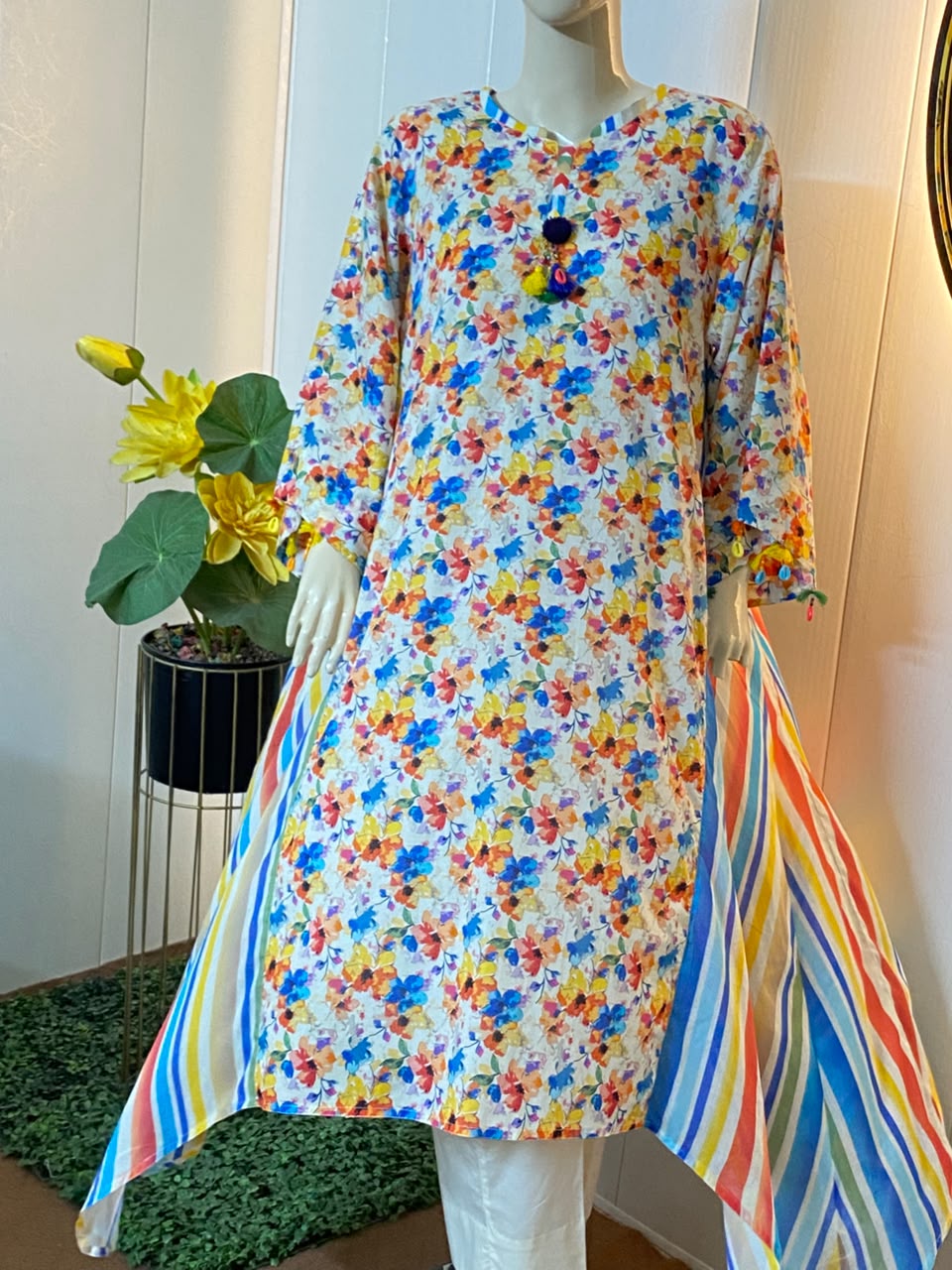 Long zebra-panel A-line shirt in pure Lawn Fabric - Image 3