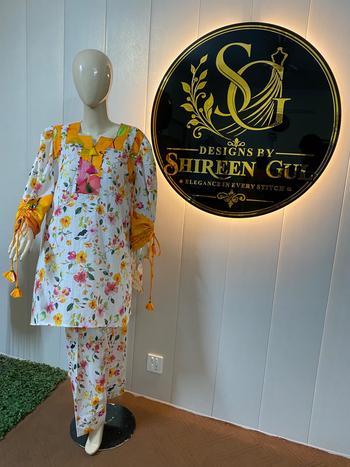 Dori Sleeves Shirt with Farshi Shalwar in premium Lawn Fabric