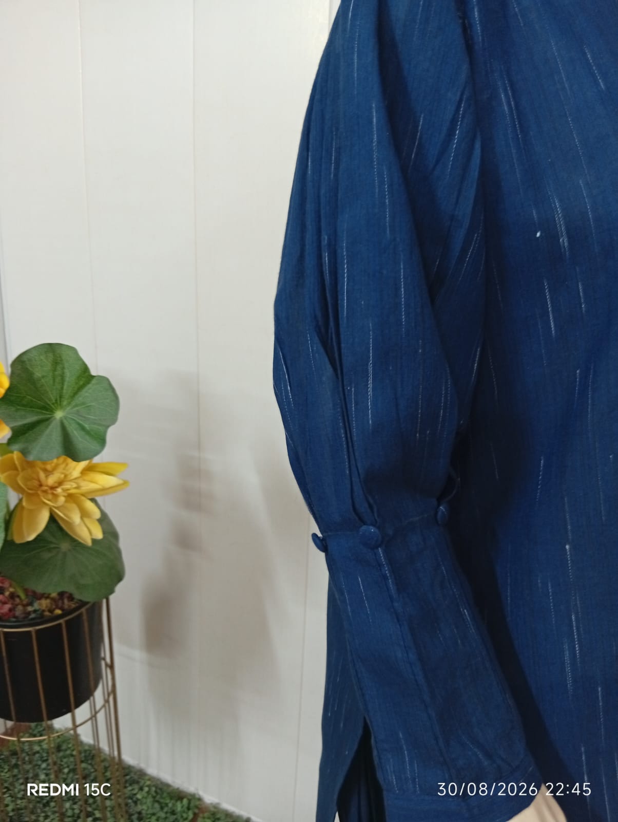 Balloon-style Sleeves and Trouser in Khaddar Fabric - Image 6